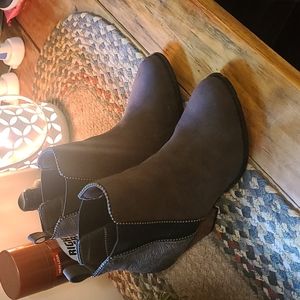 Woman's Booties